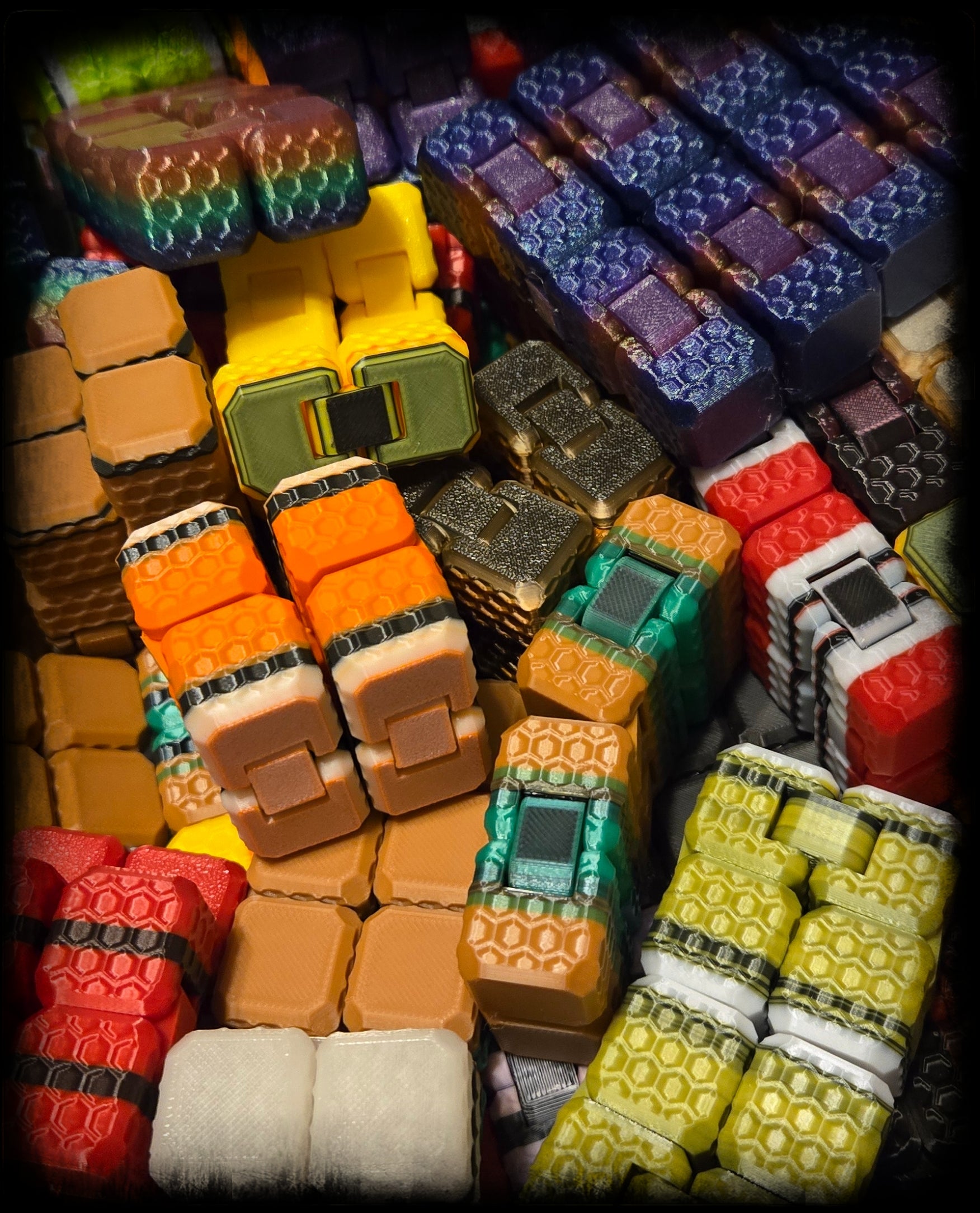 Random Infinity Cube