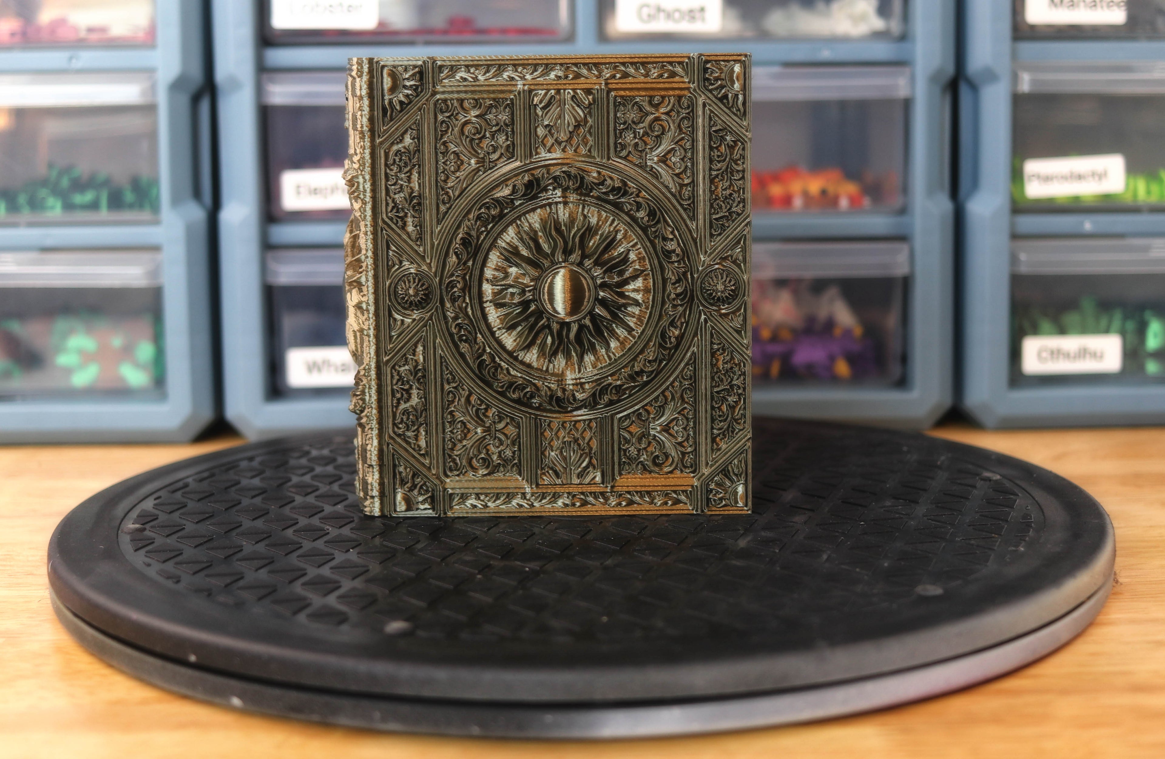 Fates End - Light Magic Tome