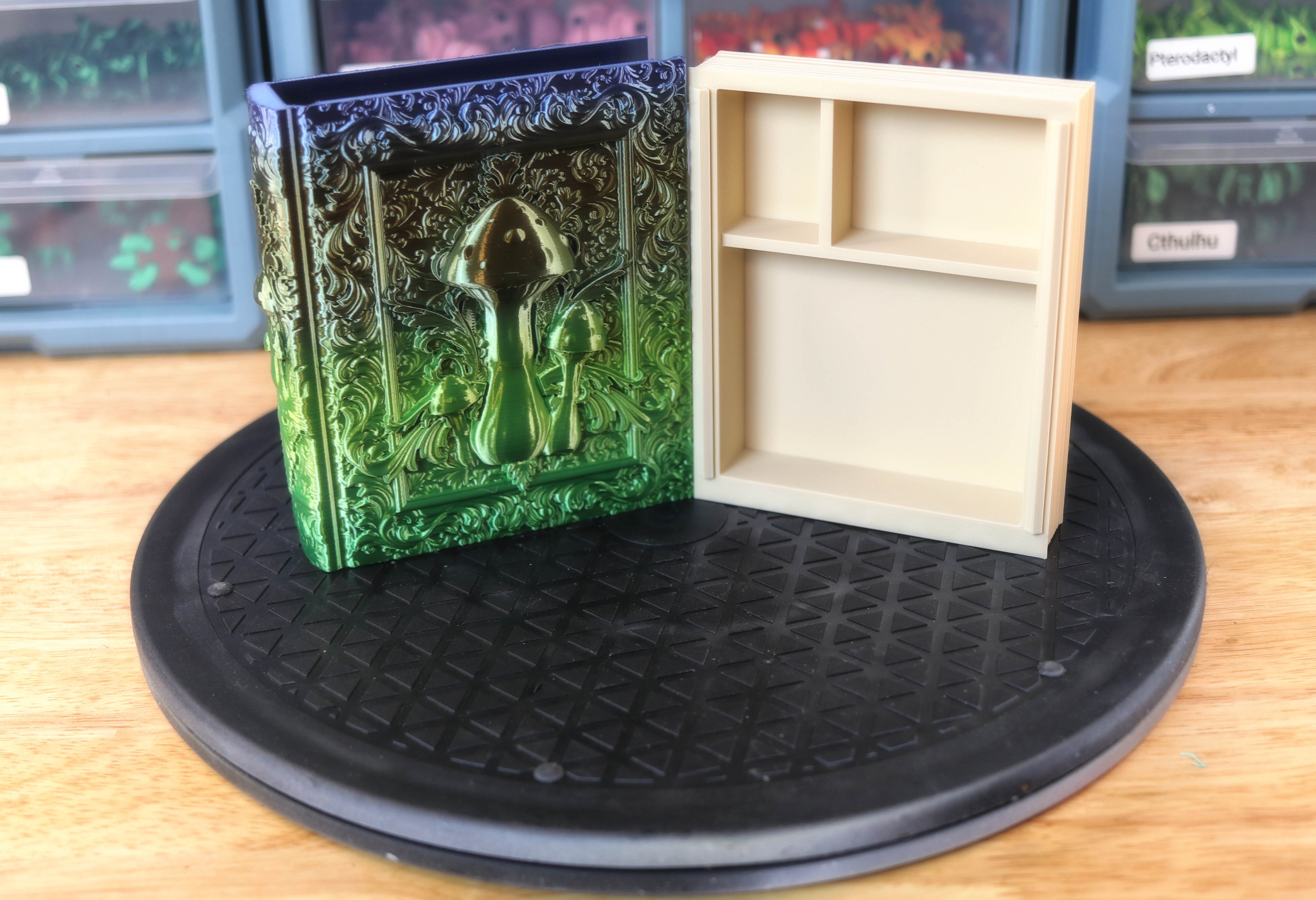Fates End - Mushroom Dice Holder