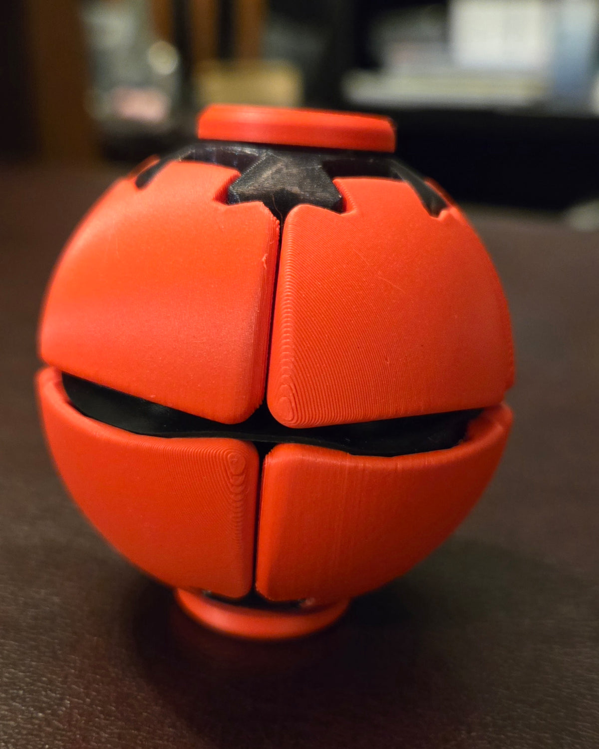 Squishy ball fidget