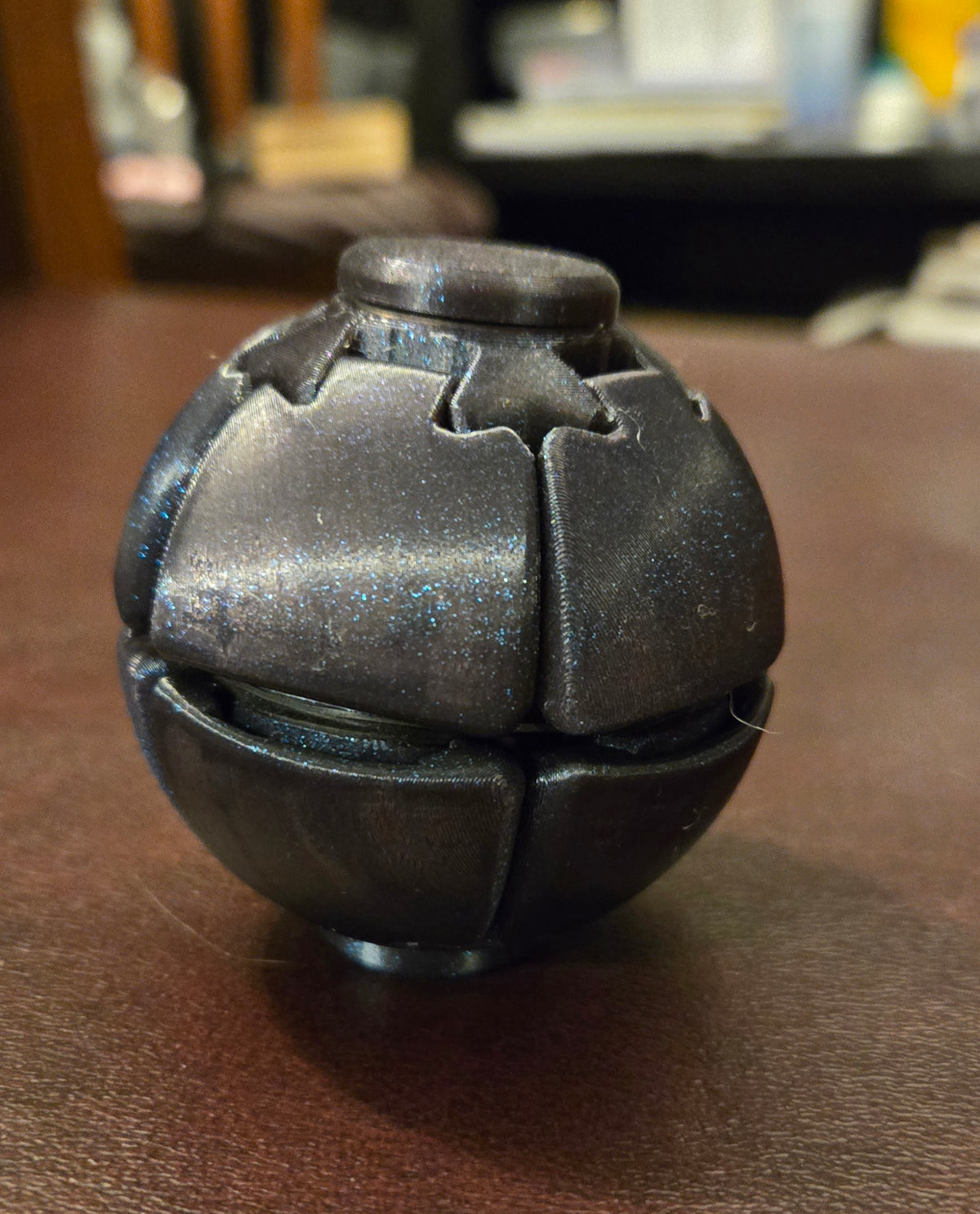 Squishy ball fidget